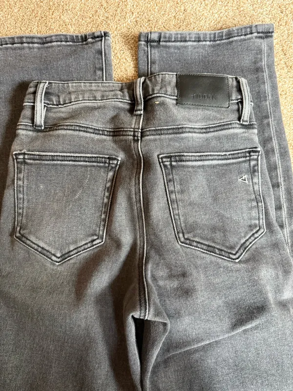 Hidden Jeans - Image 3