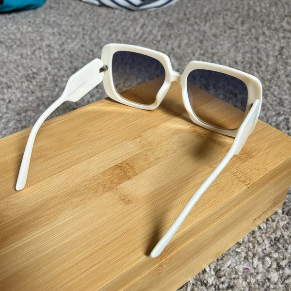 Fun White Square Sunglasses - Image 4
