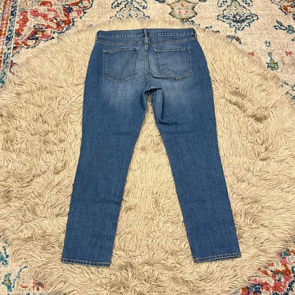 Old Navy original skinny Jeans size 12 short - Image 4