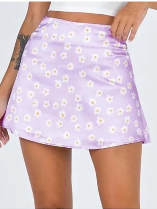 Princess Polly Lilac Daisy Mini Skirt - Image 3