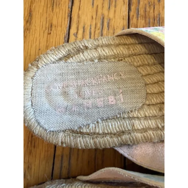 LoveShackFancy x Manebí Nordic Floral Leather Espadrille Slides - Image 3