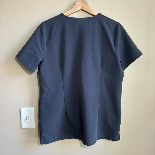 Figs casma gray scrubs top pockets women's size medium casual shirt nurse - Image 6