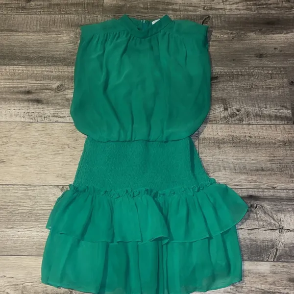 TCEC gorgeous green dress. perfect for weddings, parties, date night! - Image 2