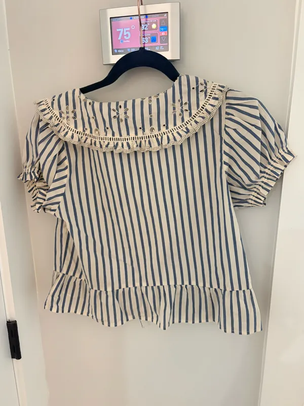 American Eagle top  - Image 2