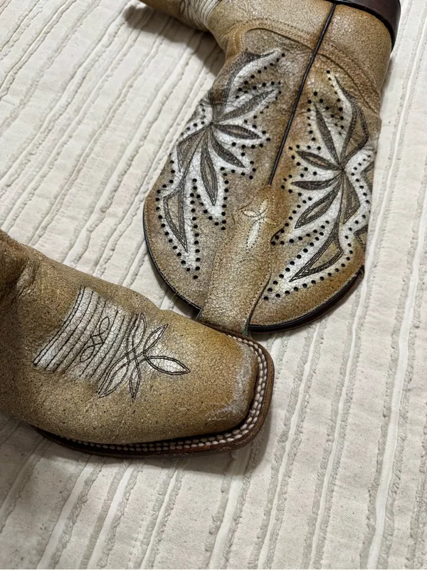 Circle G Straw Laser Embroidered Square Toe Cowboy Boots - Image 4
