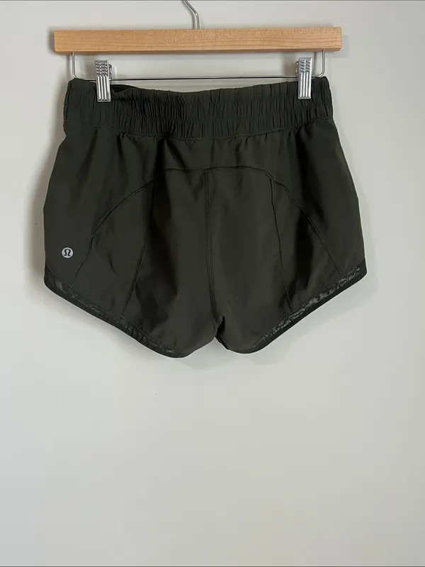 Lululemon Women's Athletic‎ Shorts Track Running Size 6 Forest Green - Image 4