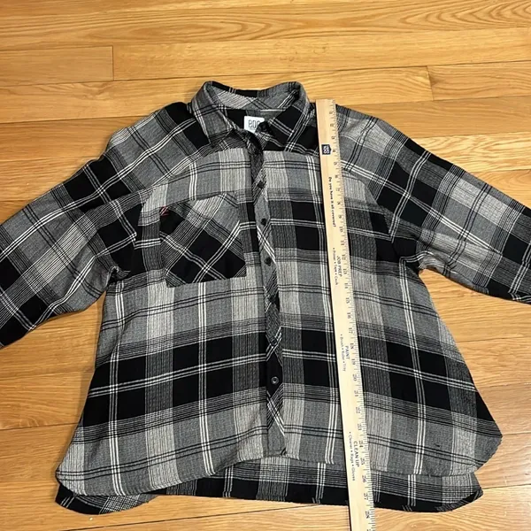 BDG urban outfitters button down long sleeve shirt size medium - Image 11