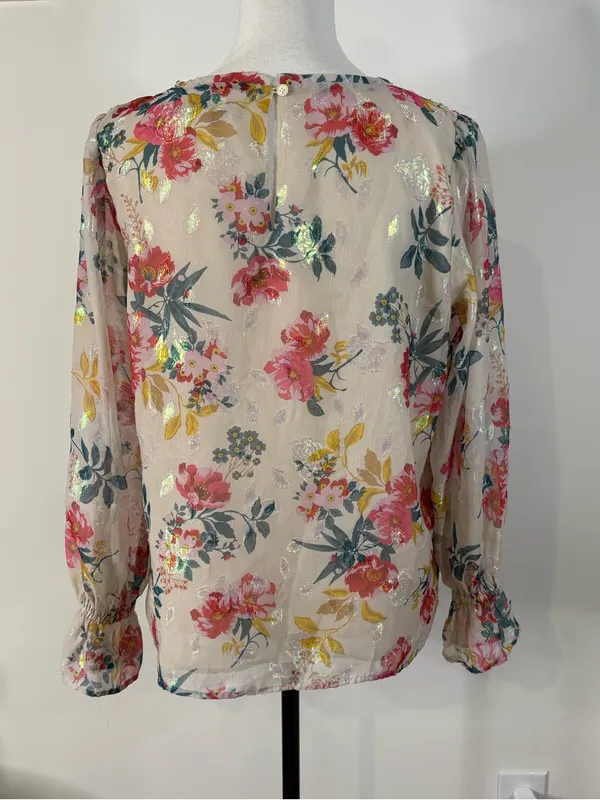 LOFT Floral Metallic Shimmer Ruffle Cuff Blouse Cream Pink M - Image 6
