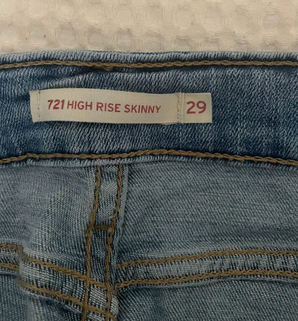 Levi's 721 High-Rise Skinny Jeans - Image 3