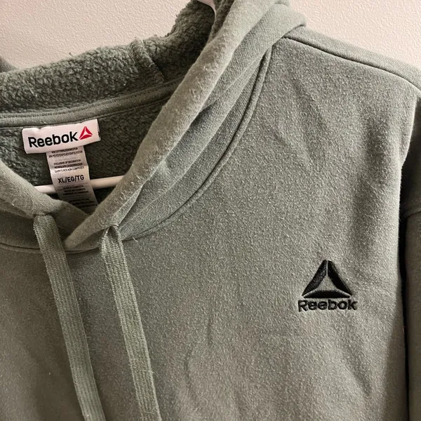 Reebok Green Hoodie - Image 3