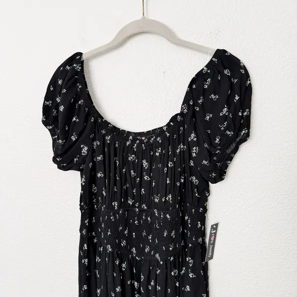 [Justify] Black Puff Sleeve Smocked Floral Print Wide Leg Jumpsuit NWT Sz Large - Image 3