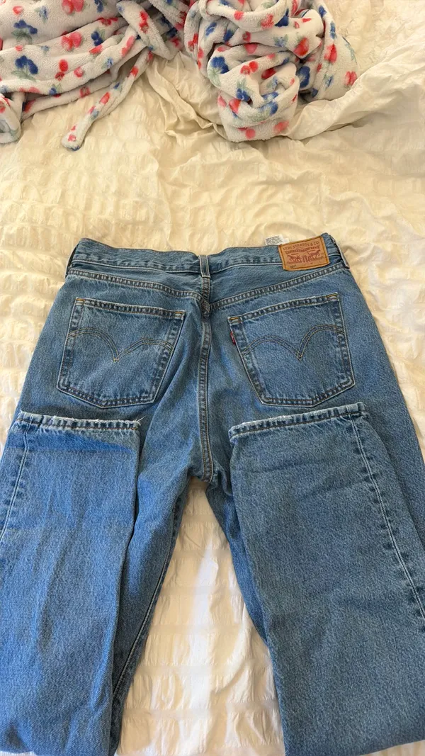 Levi’s 501 Jeans Women’s - Image 2