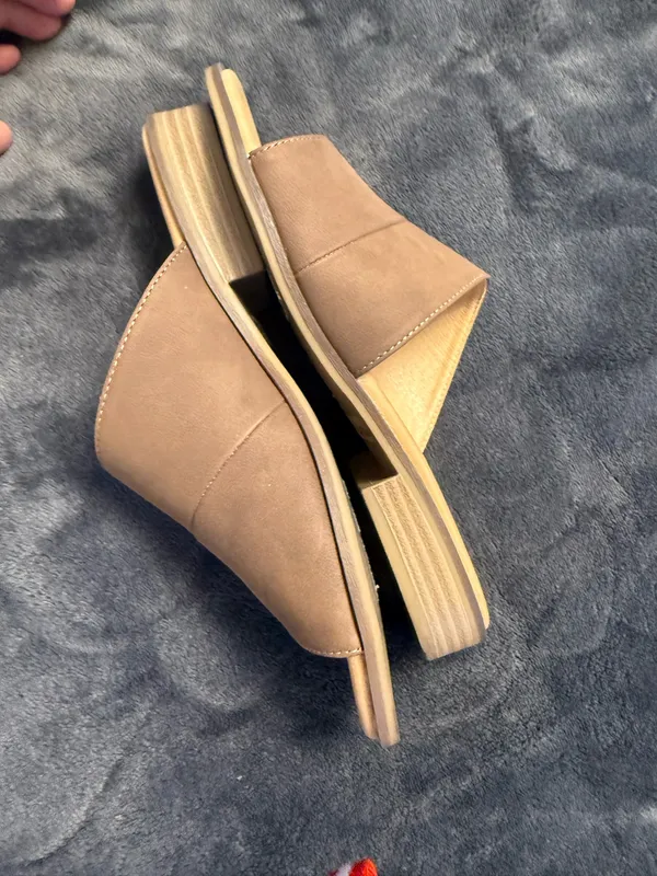 Catherine Malandrino brown leather slides #leather #slides - Image 6
