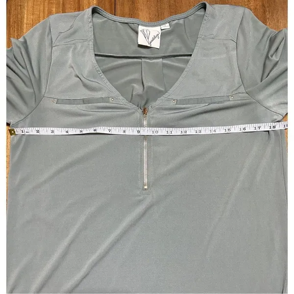 Women’s dressy casual sage green top quarter zip roll tab sleeves size small - Image 6