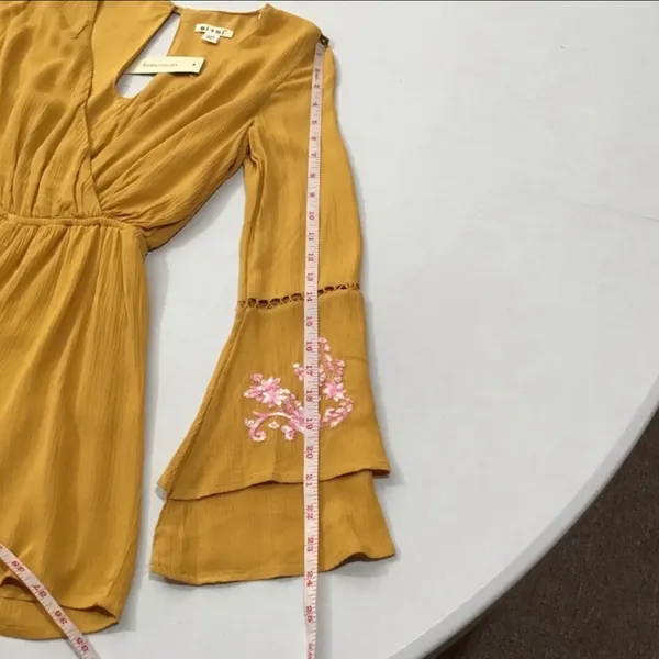 Francesca’s Shorts romper with Bell Sleeves - Image 8