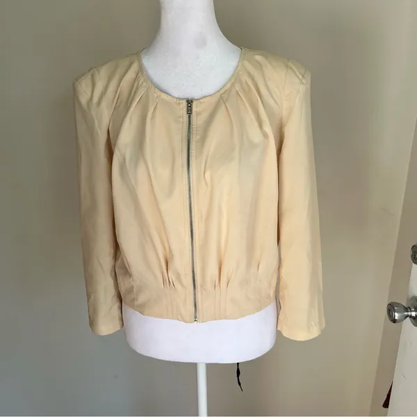 Sold
‎ Zip-Up Blazer lightweight size M - Image 4