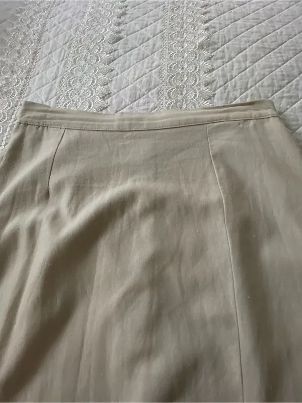 Time and Tru Linen Blend Beige Midi Skirt with Front Slit - Image 10