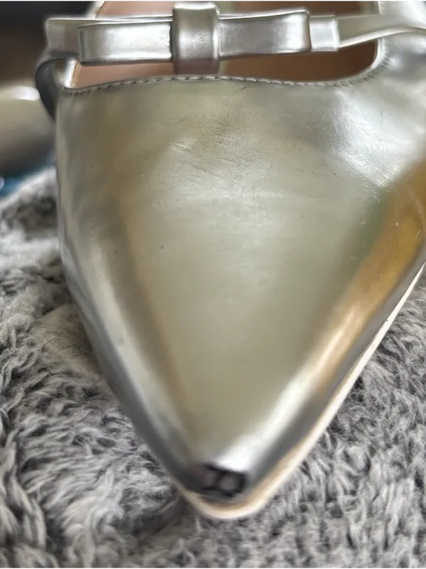 Kate Spade New York Silver Metallic Pointed Toe Kitten Mules 7.5 W/Bow Detail - Image 8