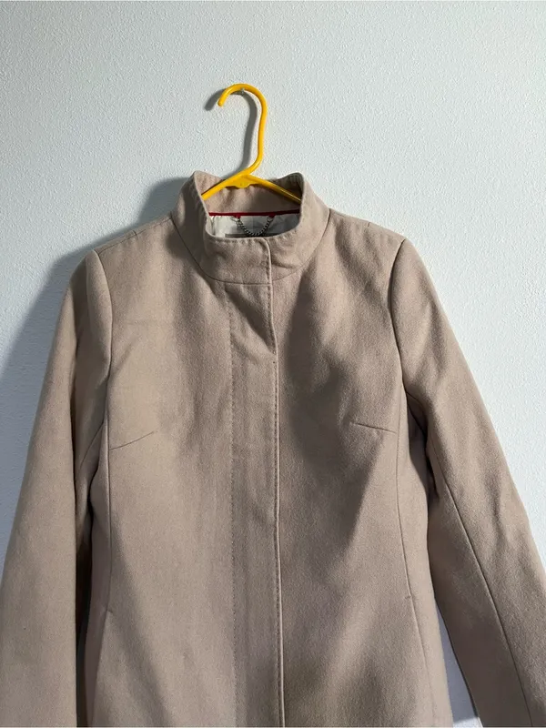 Banana Republic Women's Taupe Short Wool-Blend Coat Winter Fall Coat Medium - Image 4