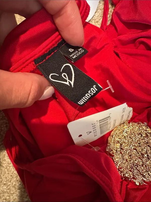 NWT Windsor sexy red bodycon cut out maxi dress with gold accent size small! - Image 3