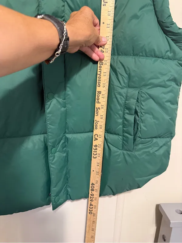 OFFLINE By Aerie Oversized Puffer
Vest Small/ Medium - Image 7