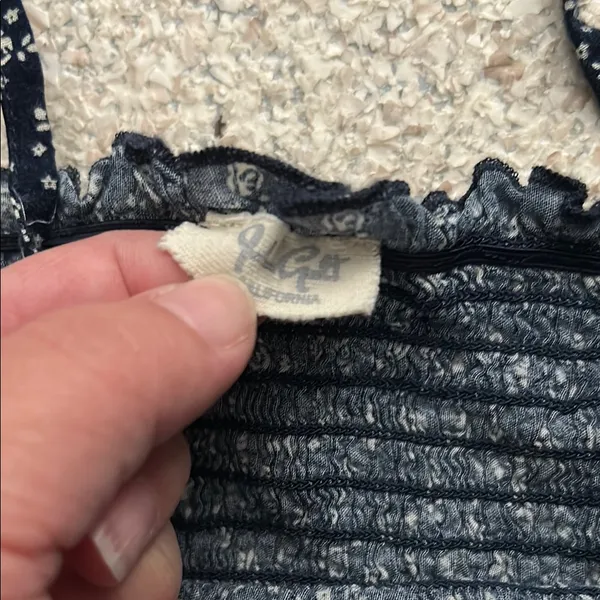 Brandy Melville Black Smocked Camisole - Image 3