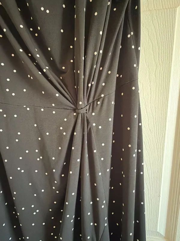 Gabby Skye Black and White Polka Dot Drapey Midi Dress with Knot Detail - Image 2