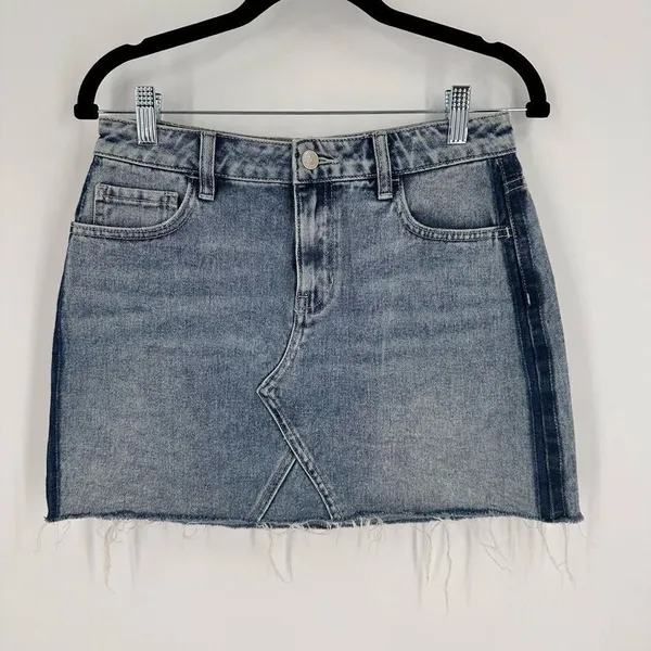 Pacsun denim blue deconstructed mini skirt size 26”‎ Size 2 festival concert - Image 3