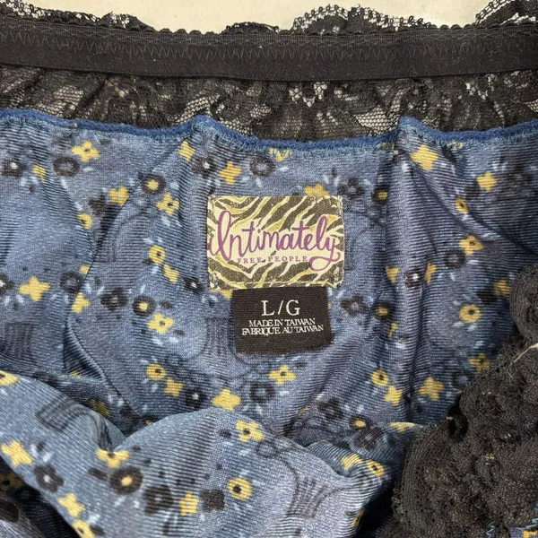 Intimately Free People Tube Top Womens Size Large Black Blue Lace Strapless Goth - Image 4