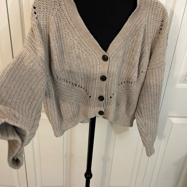 American Eagle oversized slouch sweater! Super soft and cozy - Image 2
