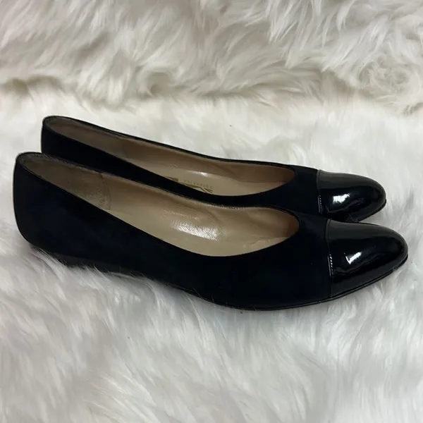 Salvatore Ferragamo Black Leather Patent Cap Toe Low Wedge Size 6.5aa B-24‎ - Image 4