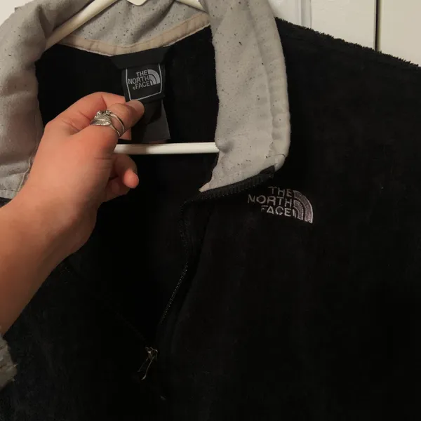 The North Face Black Zip-up Light Jacket - Image 4