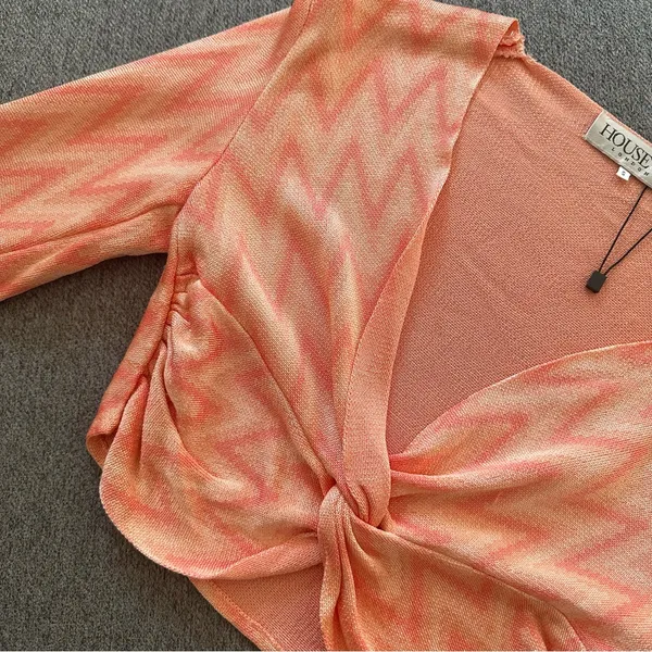 House of CB Bertille ZigZag Peach Long Sleeve Crop Top Small - Image 7