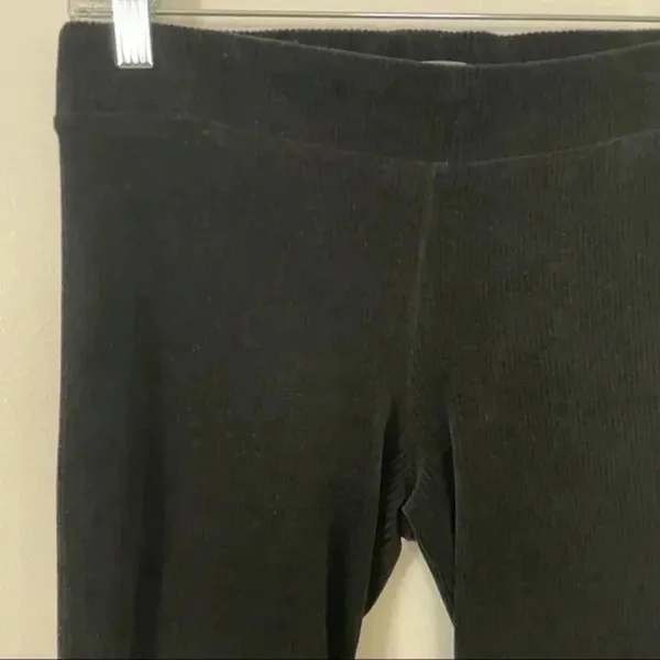 Vince black soft velvet corduroy pants Size Small - Image 6