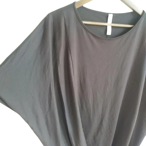 Athleta L Black Workout Top - Image 2