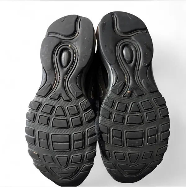 Nike Air Max 97 Womens Size 7 Running Shoes Black Silver DM8347-001 - Image 4