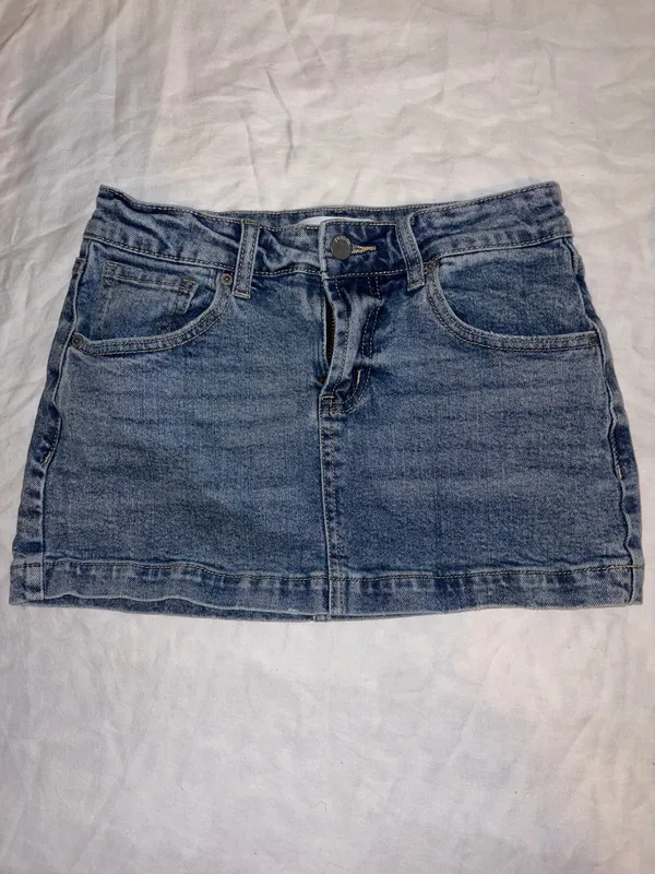 RSQ Low-Rise Denim Mini Skirt - Image 3
