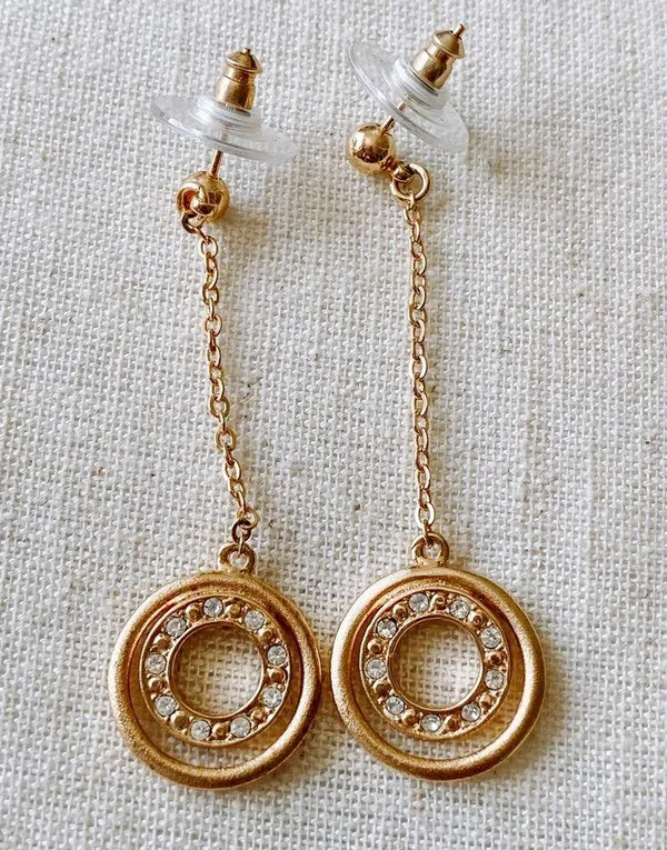 Gold earrings bundle - Image 2