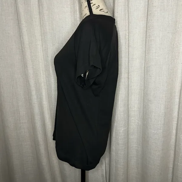Women's XL Old Navy Fluid Seamless Fitted T-Shirt - Image 3