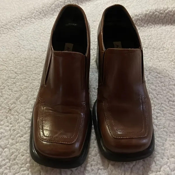 Aldo Women’s Leather chunky Y2K Shoes Loafers Size 5.5U.S Brown Casual Slip on - Image 2