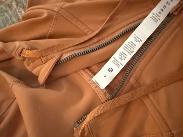 Lululemon Nulu Jacket - Image 3