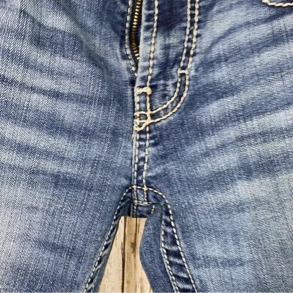 BKE Culture Distressed Pockets Bootcut Jeans •26 - Image 4