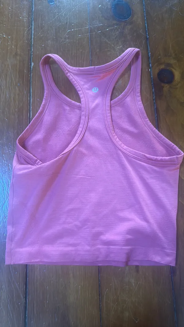 Cropped Swiftly Lululemon Tech tank - Image 3