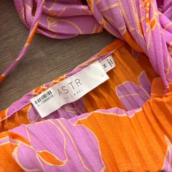 Astr the Label Blythe Floral Plisse Midi Dress Orange Purple Flower Women Medium - Image 6