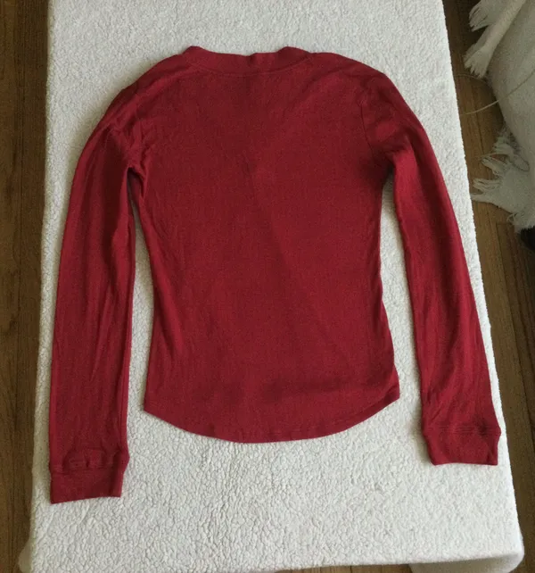 Vintage NWT Y2K Split-Neck Long Sleeve Split Neck Tee Red Cotton - Sz Small - Image 7