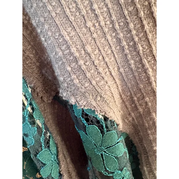 POL Womens Charcoal Grey Thermal Knit Henley Teal Floral Lace Sleeve Boho Top S - Image 4