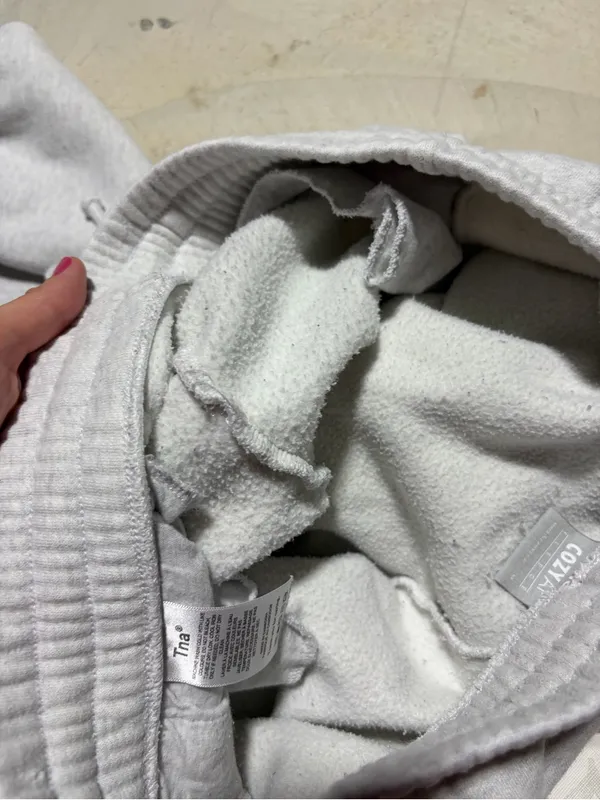 TNA cozy af fleece Light Gray Women's Fleece Joggers medium - Image 9