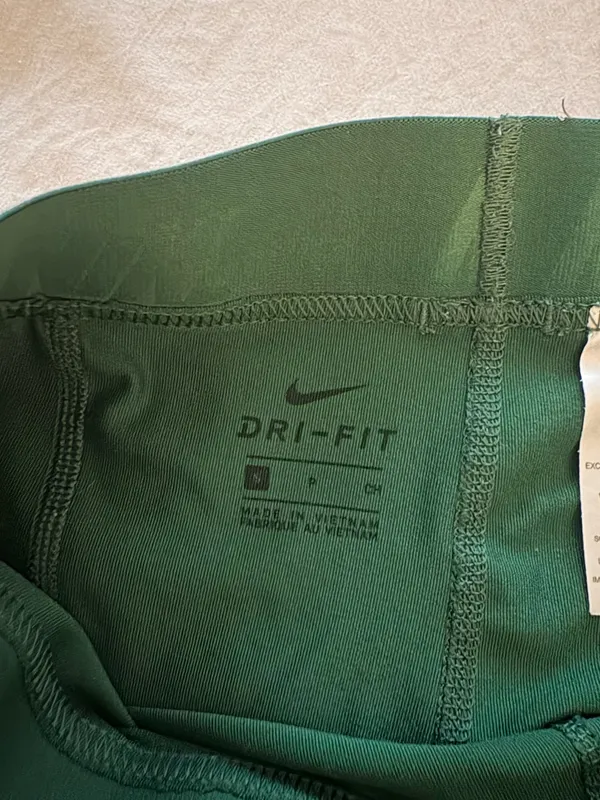 Nike Green Nike Pro Shorts - Image 4