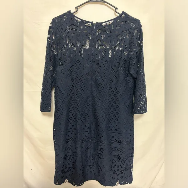 Loft Navy‎ Shift Dress with Lace Shell Size 4 - Image 4