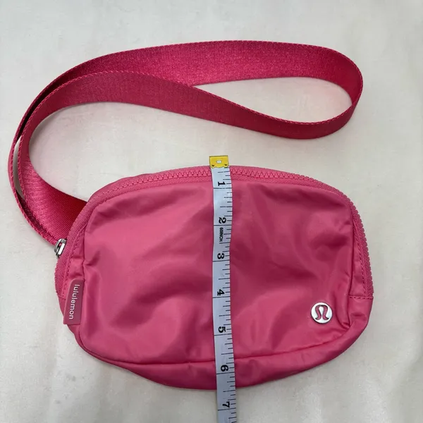 lululemon athletica Pink Everywhere Belt‎ Bag - Image 9